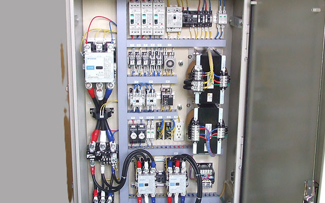 特定建設機械制御盤